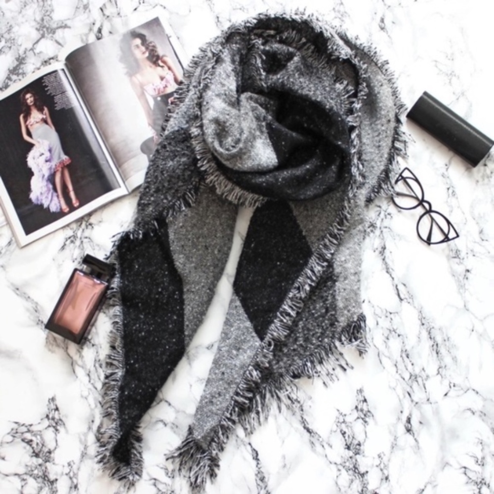 "Living My Coziest Life" (CLOSING CLOSET SALE)